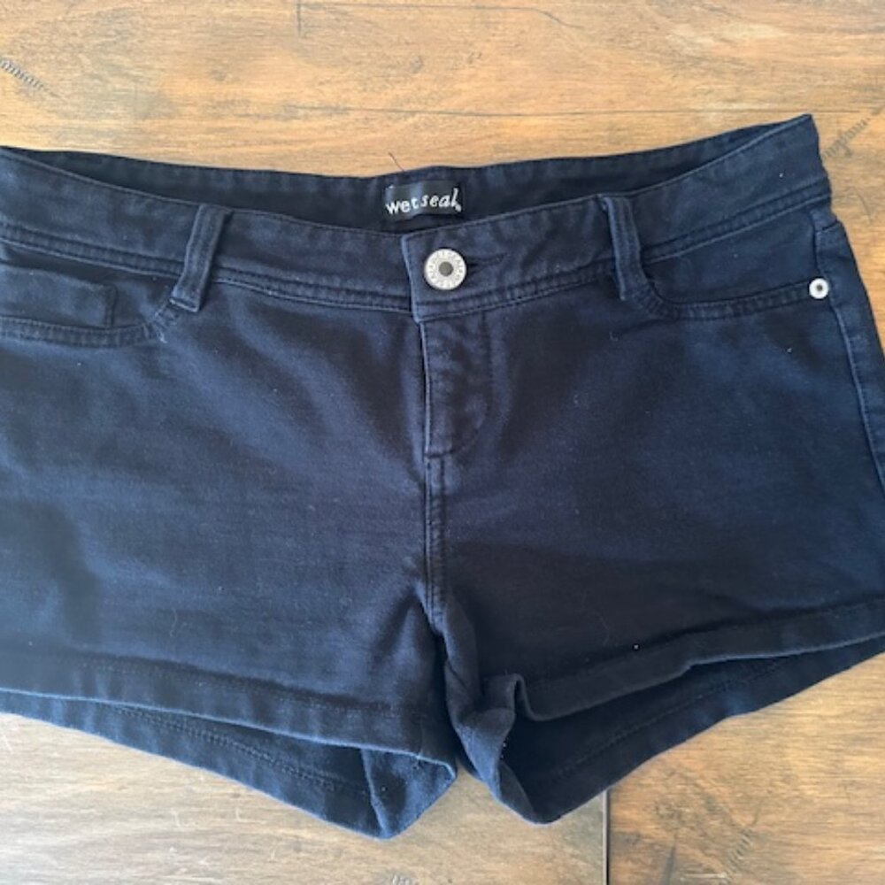 Wet Seal Black Jean Booty Shorts 8477 - Picture 1 of 6